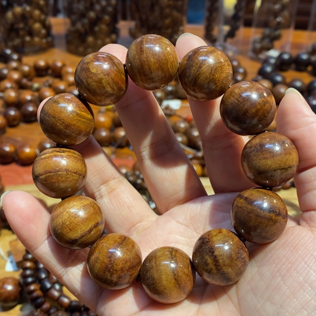 蓝***地成套家具香枝木类海南黄花梨降香黄檀新料