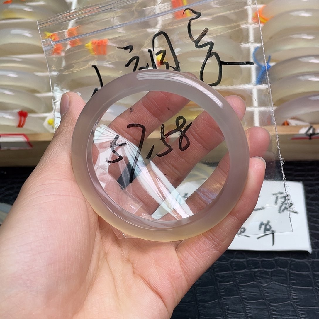 玛瑙/玉髓手镯未镶嵌圈口58