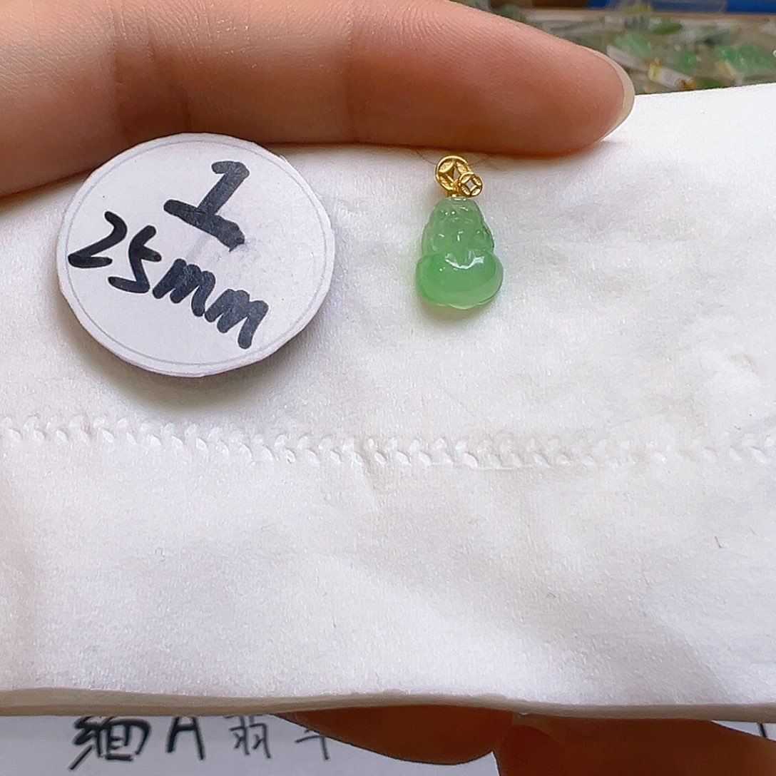 翡翠颈饰18K金镶嵌翡翠