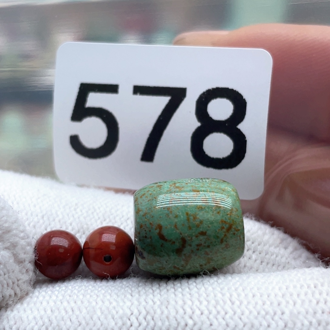 南红玛瑙未镶嵌珠宝奇石