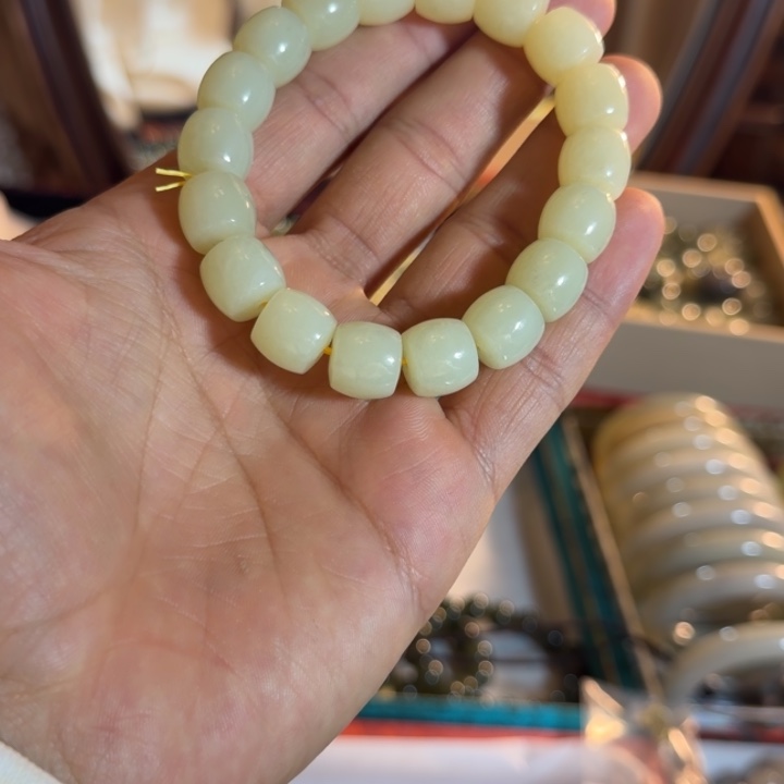 壹***五和田玉（糖玉）未镶嵌手链