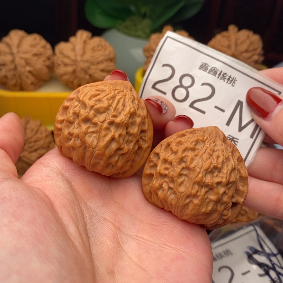 文玩核桃把件金牛39