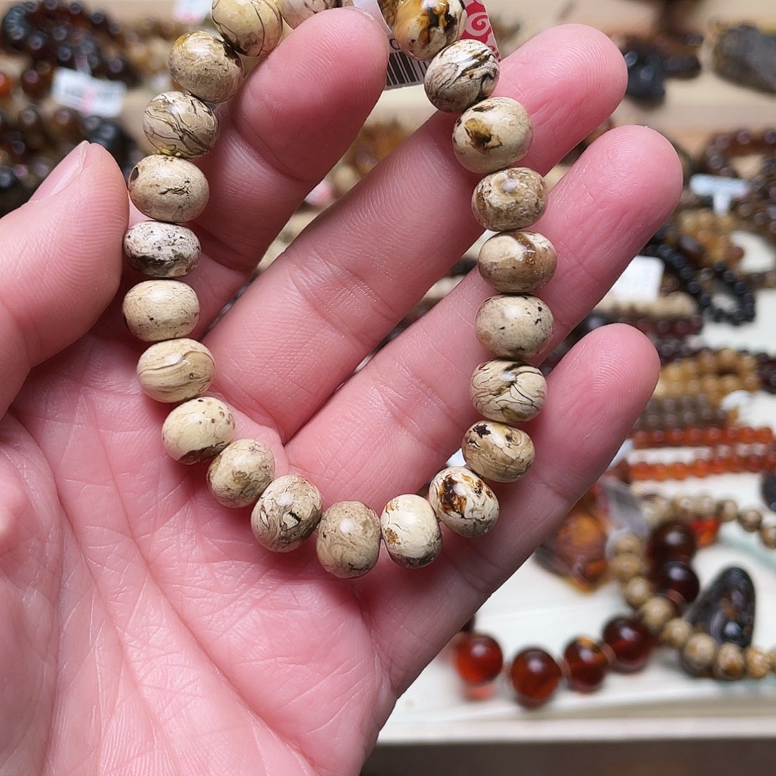 琥珀裸石未镶嵌怡*十10949