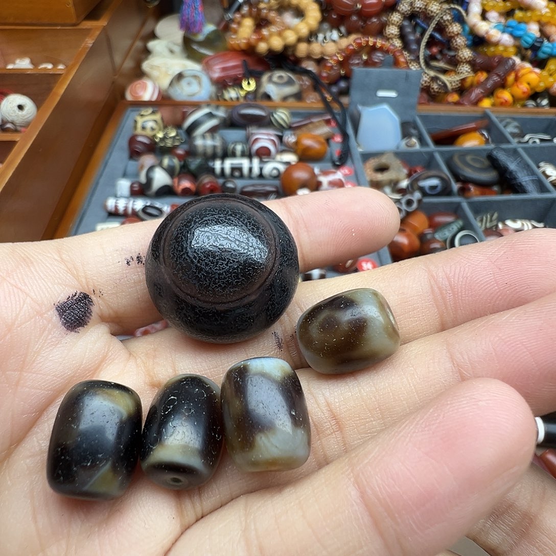 玛瑙/玉髓未镶嵌珠宝半成品