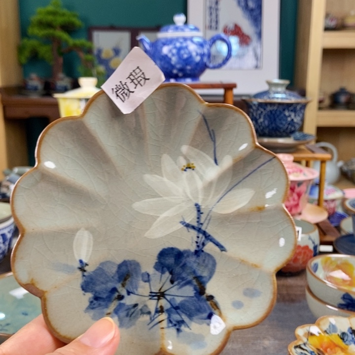 瓷片手工制作工艺精湛等特点