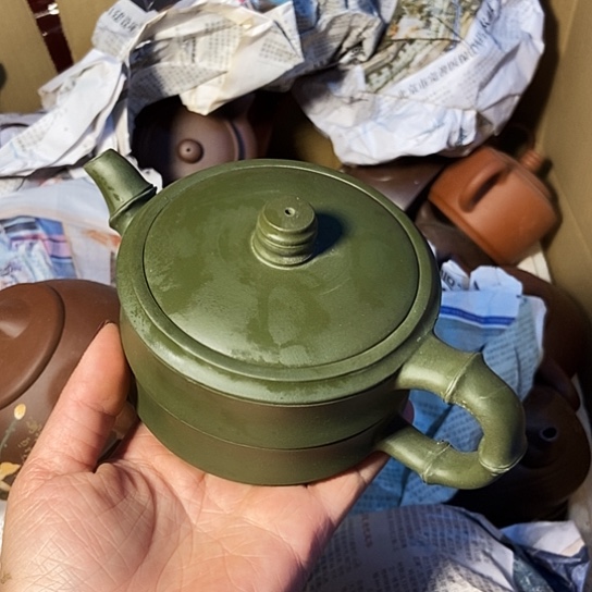 手工制作宜兴紫砂壶