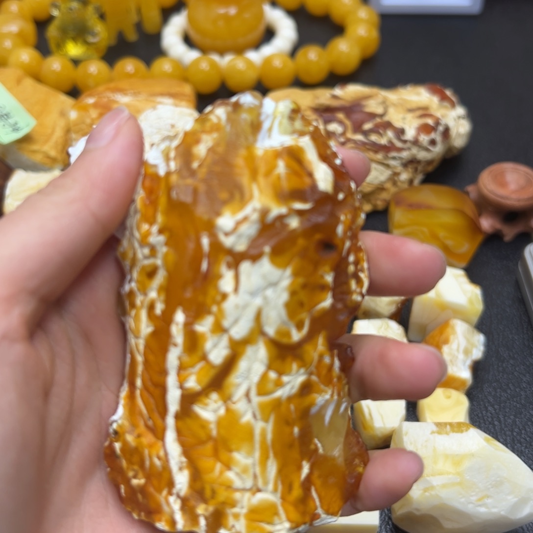 定制琥珀未镶嵌蜜蜡