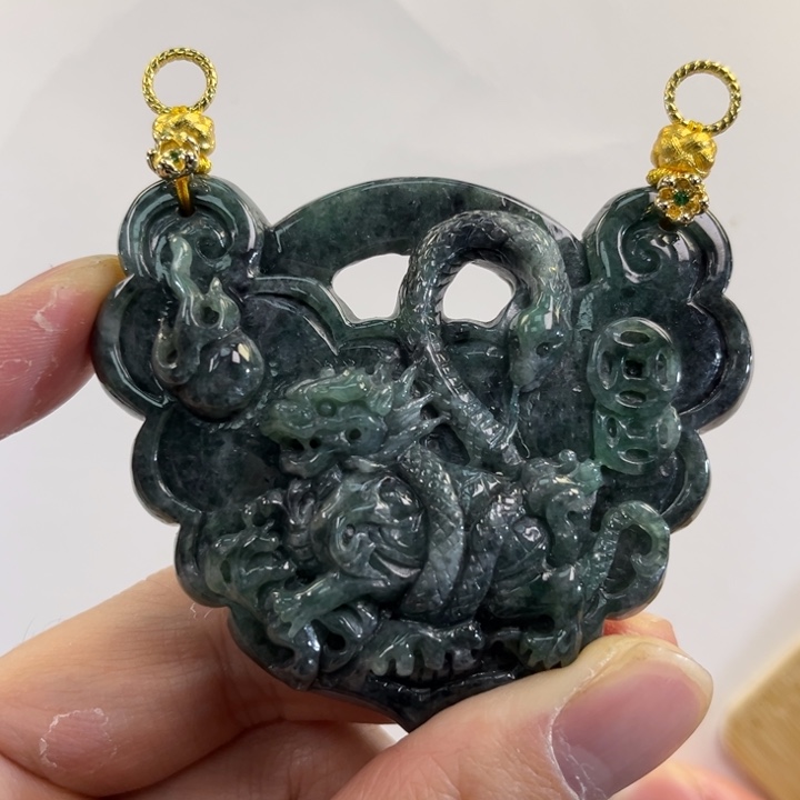 翡翠吊坠(赠链)未镶嵌代编织