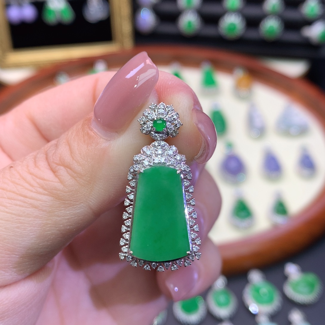 翡翠18K金镶嵌吊坠(不含链)