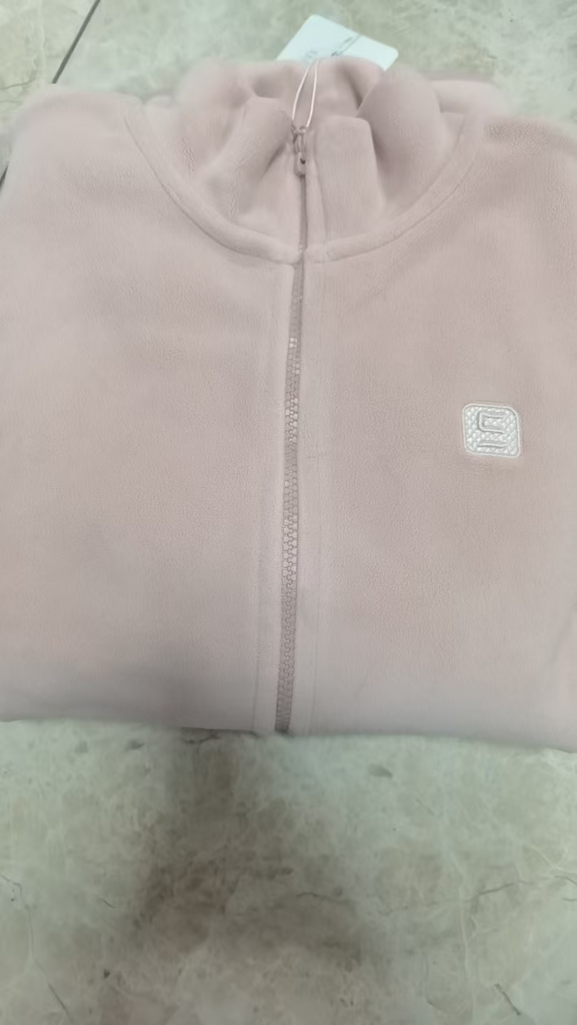 645号粉色气绒衣125斤。