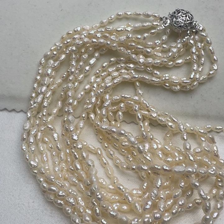 淡水珍珠颈饰未镶嵌