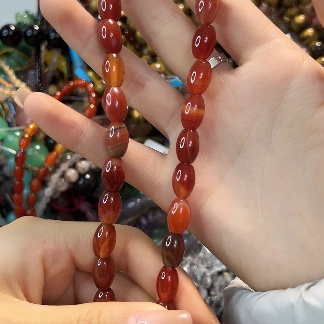 轩***冻玛瑙/玉髓合金珠宝半成品红玛瑙一条