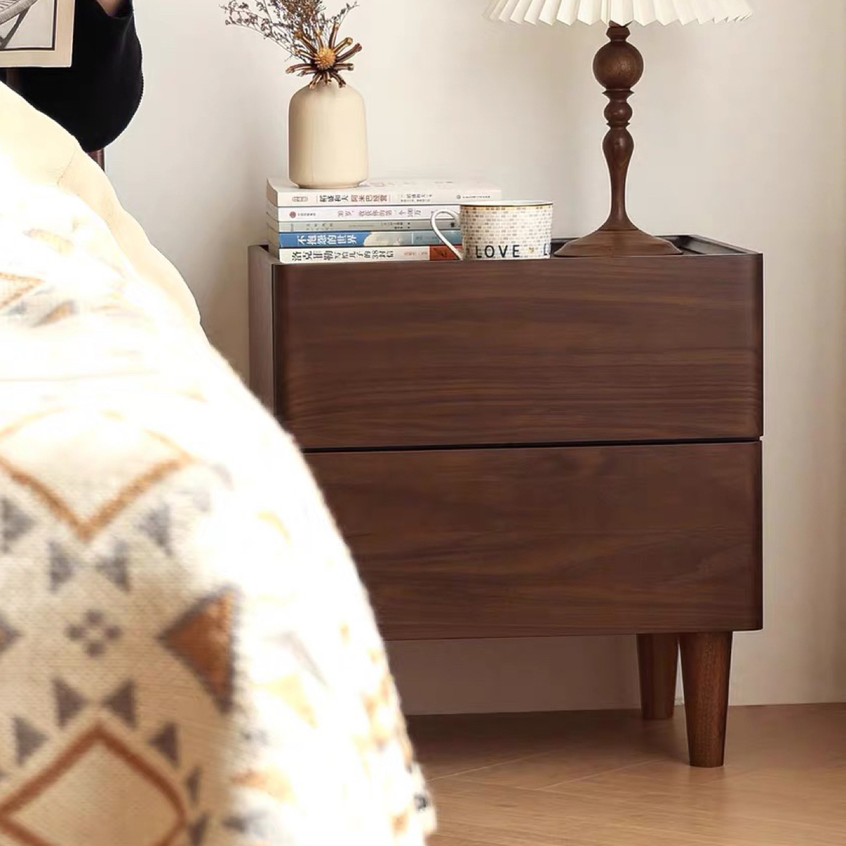 【李木匠】全实木纯北美黑胡桃木中复古卧室收纳储物柜带抽屉床边柜