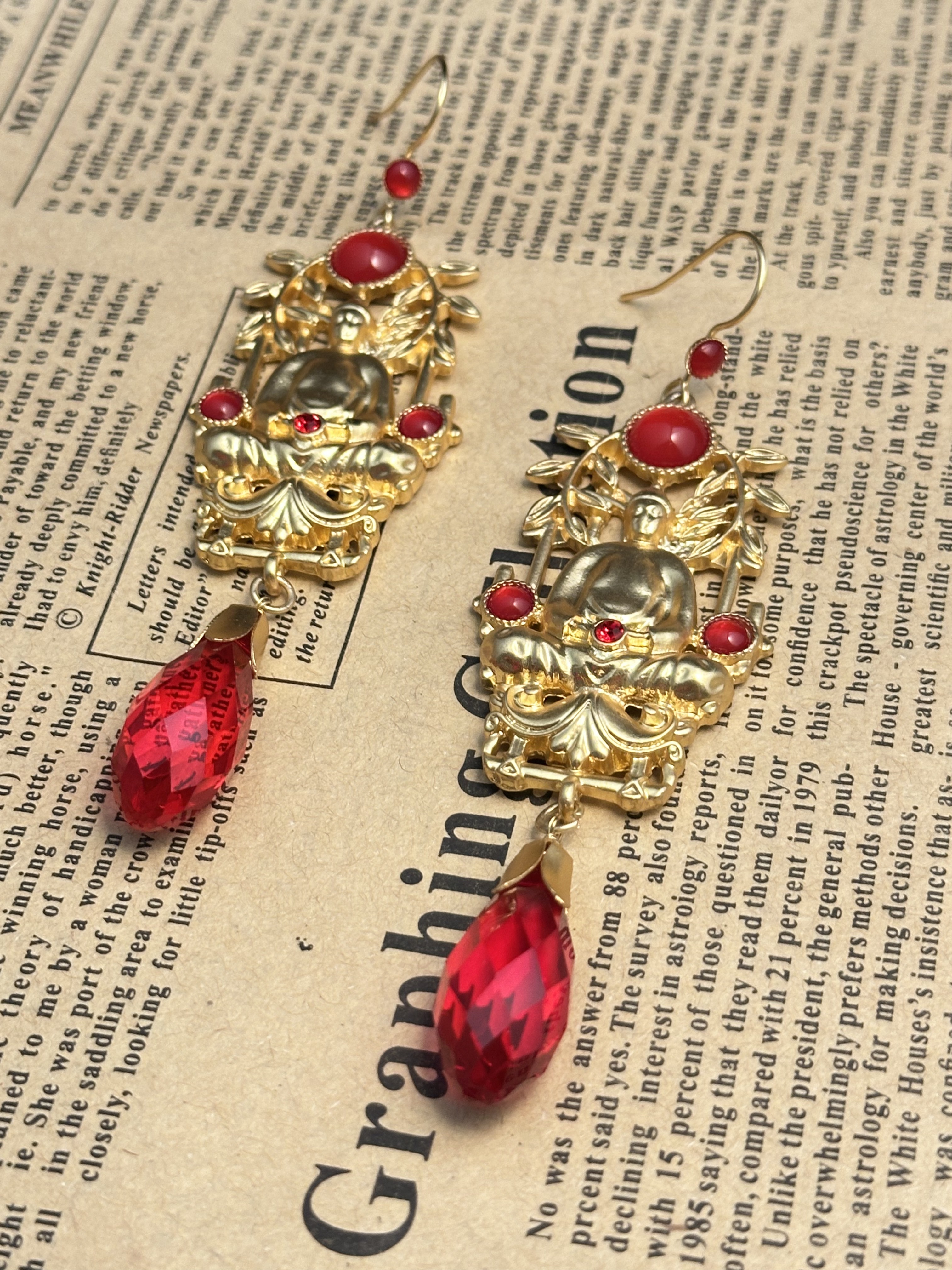 铜合金琉璃耳饰 中古镀金素金红色水滴琉璃耳饰 E89849