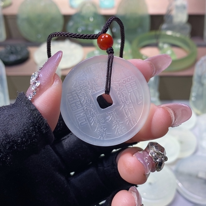 岫玉吊坠未镶嵌吊坠