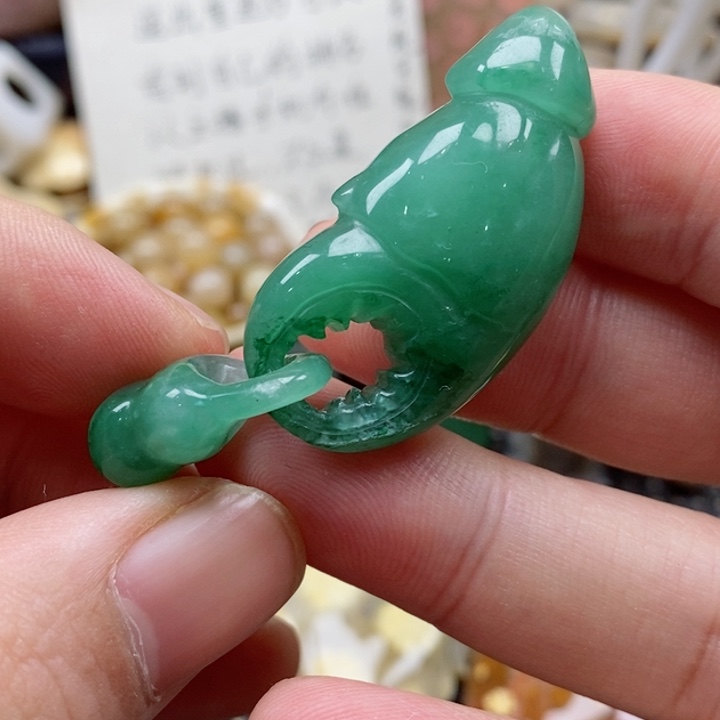 石英质玉颈饰未镶嵌