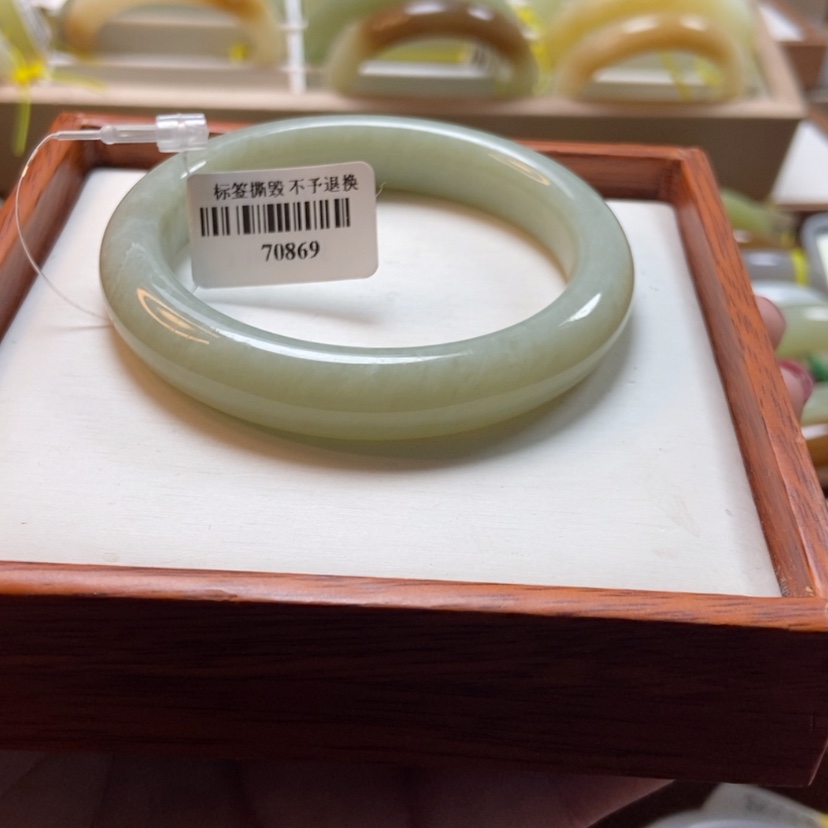 【闪购商品】和田玉手镯未镶嵌L*52.2
