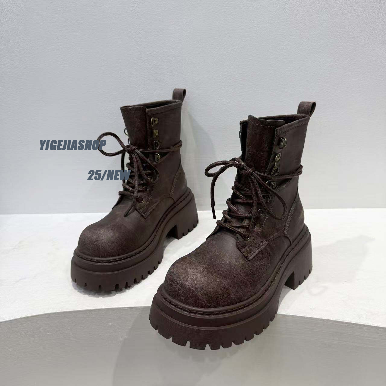 YG 2025秋季新款复古擦色做旧马丁靴厚底增高显瘦潮款百搭短靴女