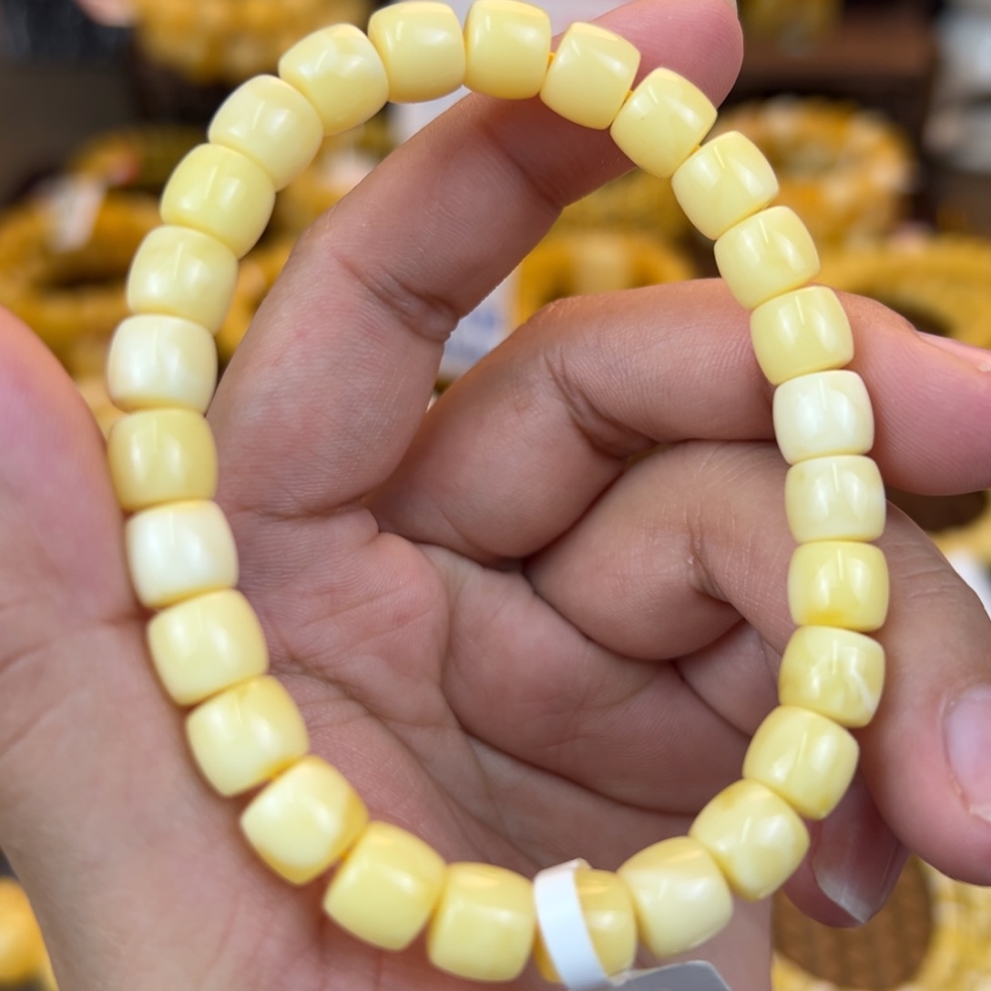 琥珀裸石未镶嵌mjjjhhhhhjjjjj