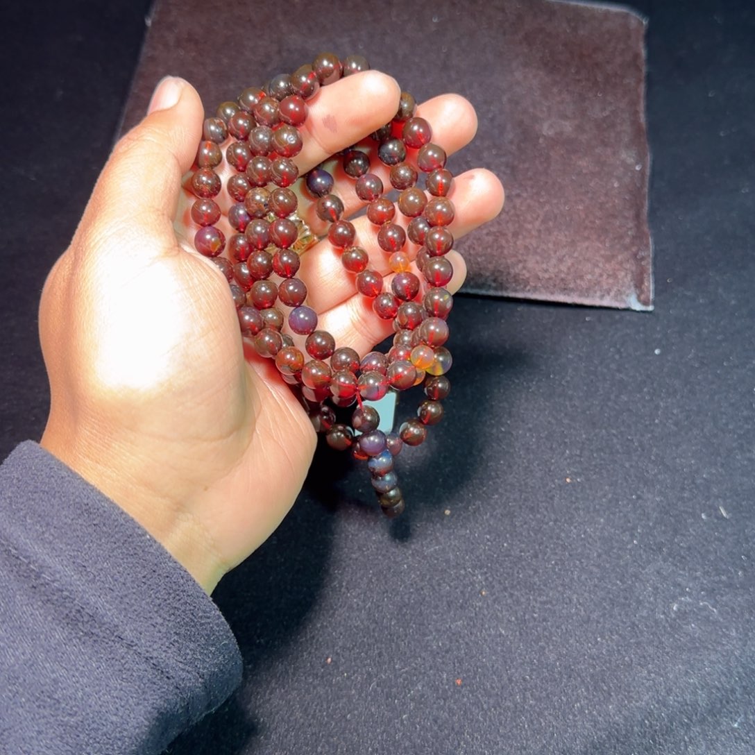 琥珀未镶嵌裸石琥珀