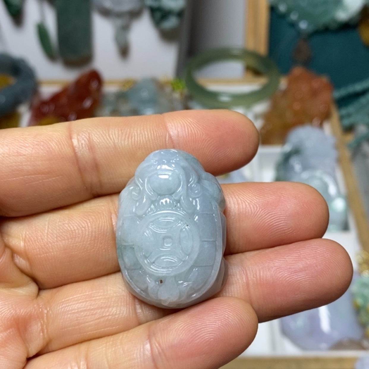 【闪购商品】翡翠吊坠(赠链)未镶嵌