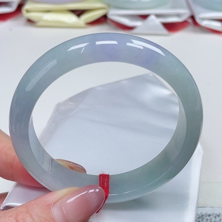 翡翠手镯未镶嵌缅甸翡翠