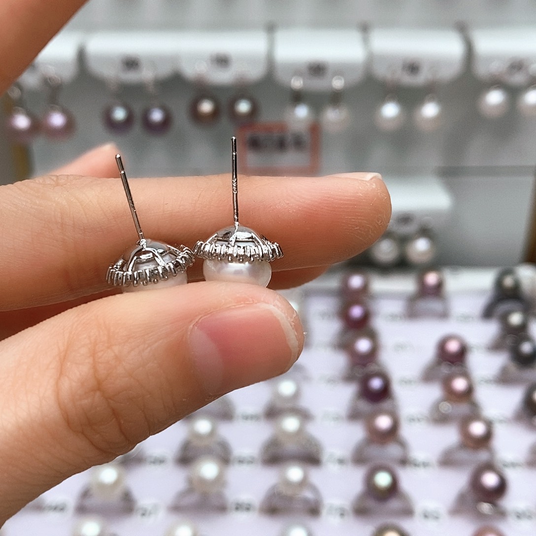 淡水珍珠颈饰合金