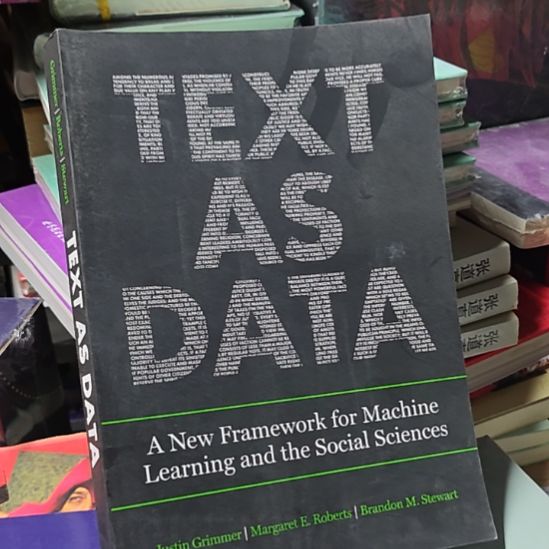 一本英文书etxt as data。