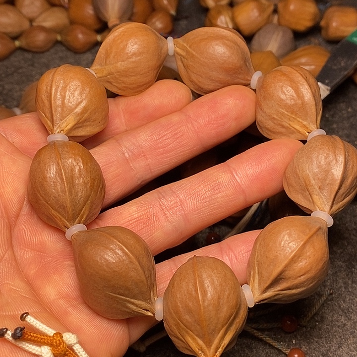 手串橄榄核2.4尺寸42号