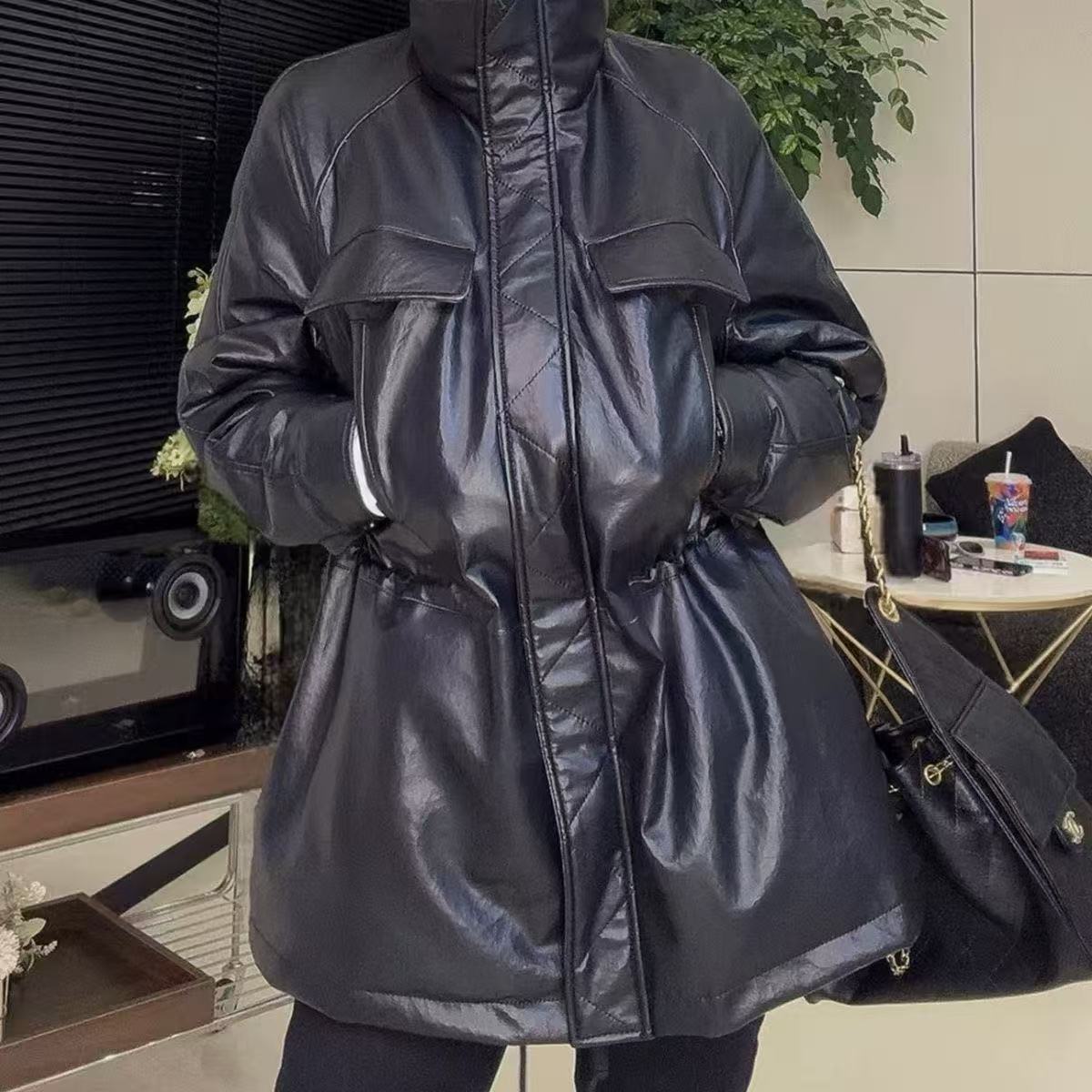 2025年58358冬季欧货绵羊皮鹅绒大衣抽绳宽松黑色皮衣收腰显瘦