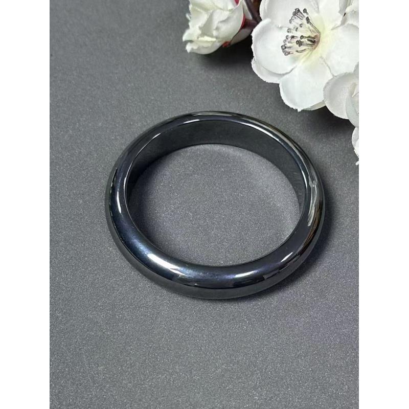 84   精品时尚手镯  多样性发其一