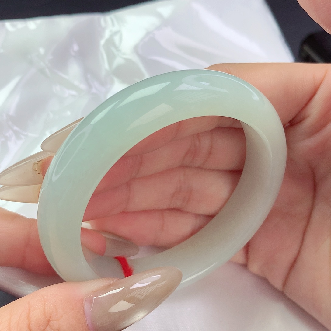 【闪购商品】翡翠未镶嵌手镯a 061680