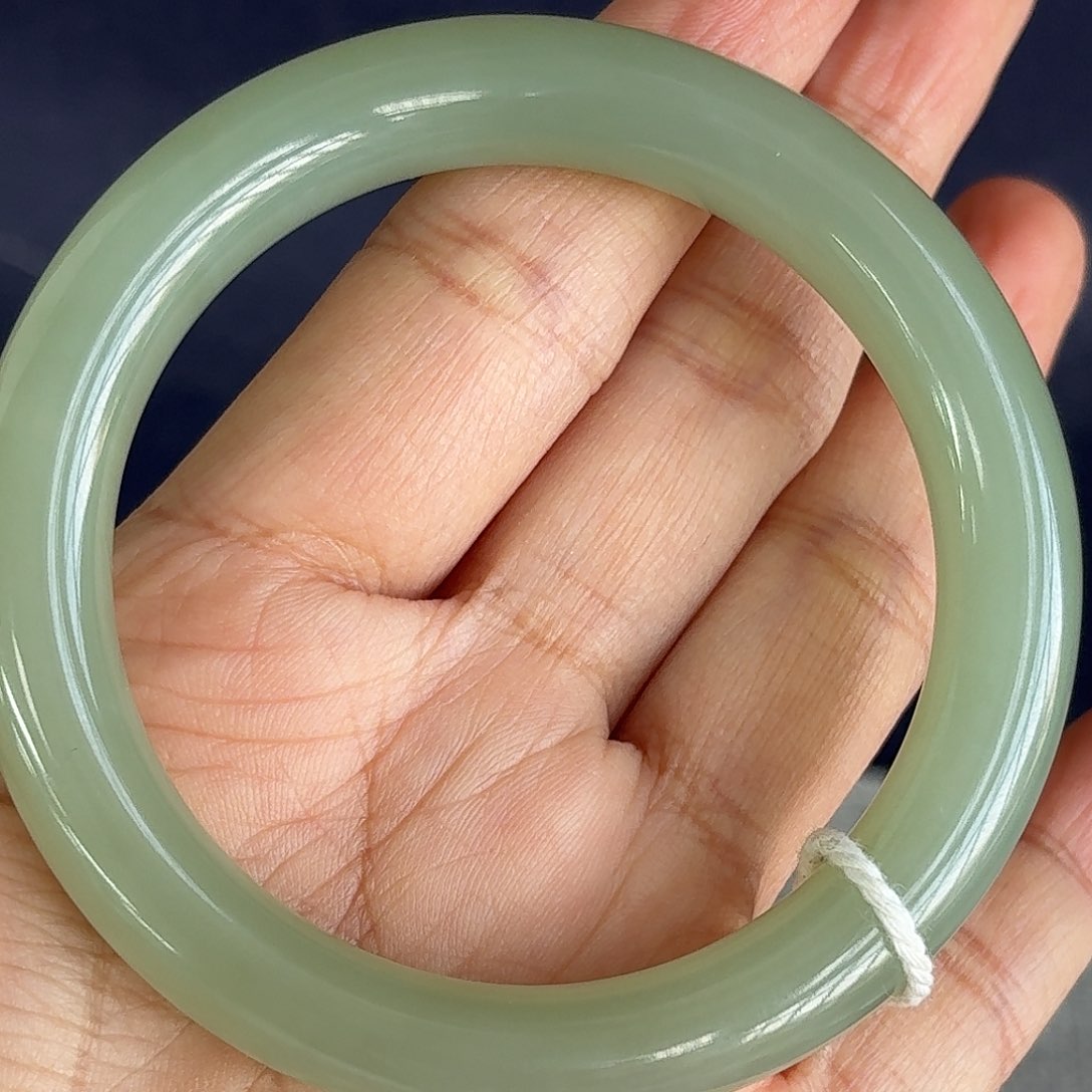 和田玉手镯未镶嵌林*