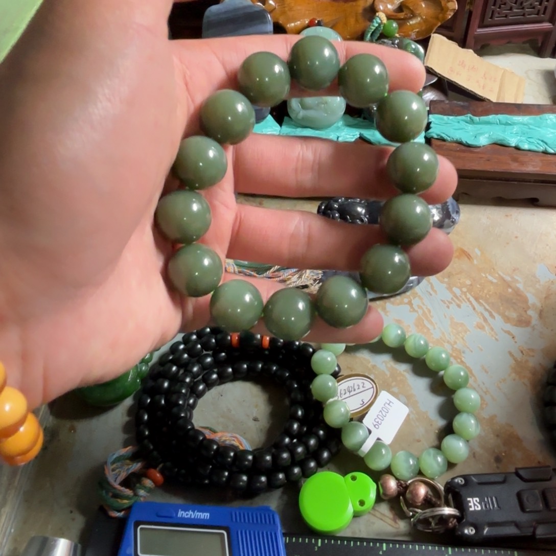 和田玉把件未镶嵌粉****椒