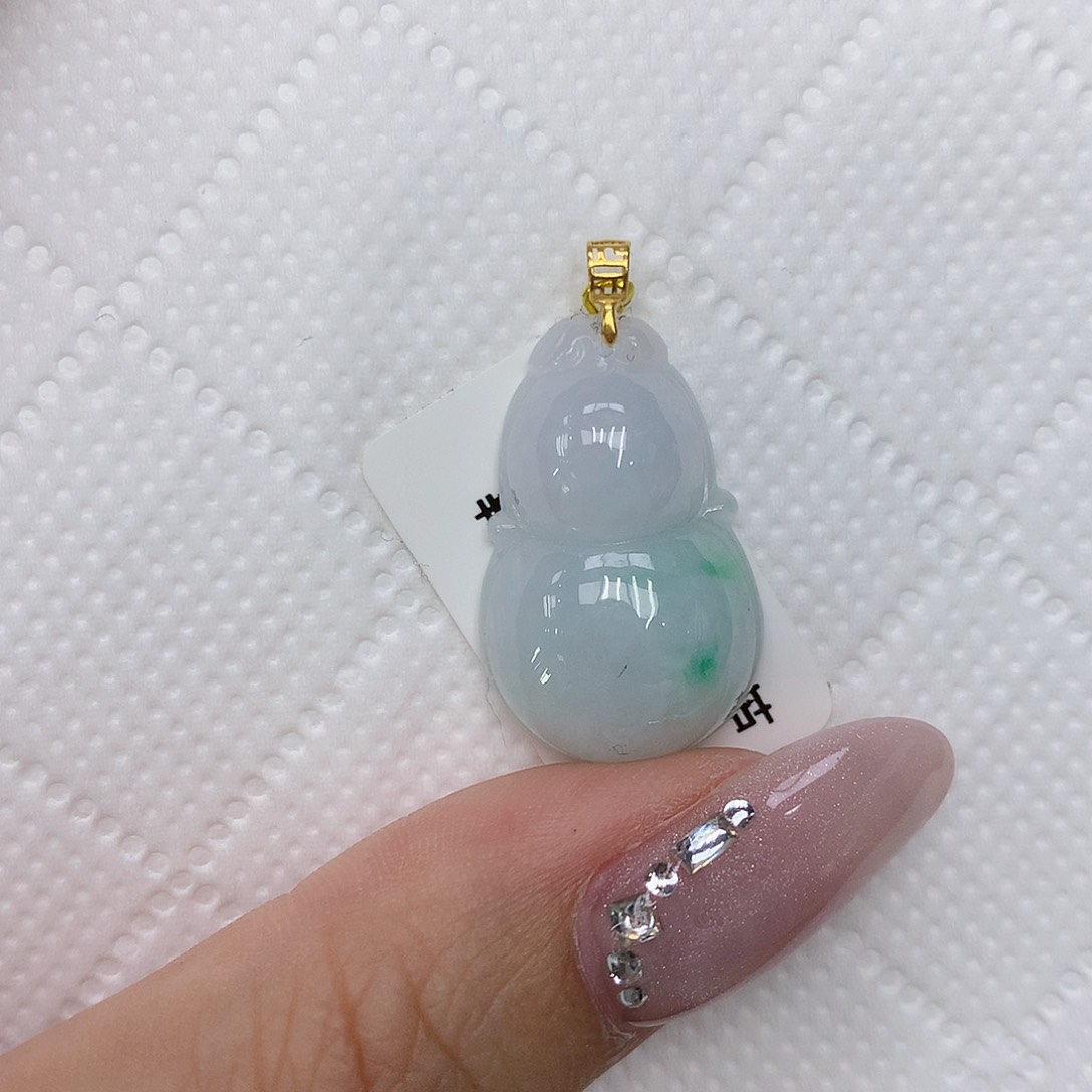 颈饰18K金镶嵌翡翠