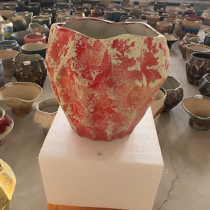 口16高22窄口13带孔一个