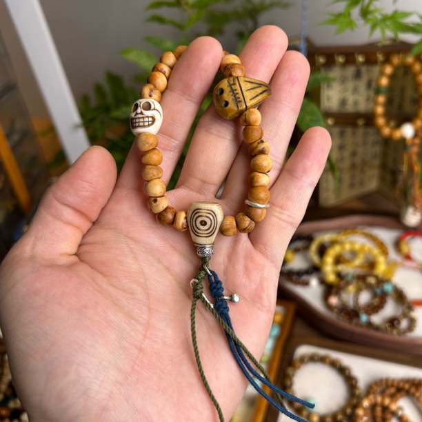 「崖柏单圈手持」｜原创设计手持 太行山 陈化崖柏 文玩手串