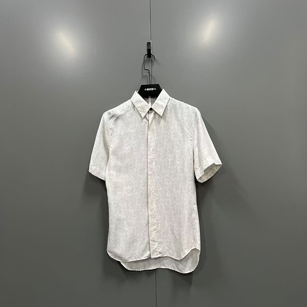 （bb）117 Dior 迪奥 丝绸衬衫 37码/95新/9000/轻微污渍/007047