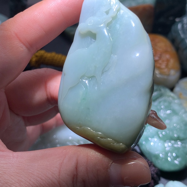 翡翠未镶嵌颈饰保真天然A货翡翠