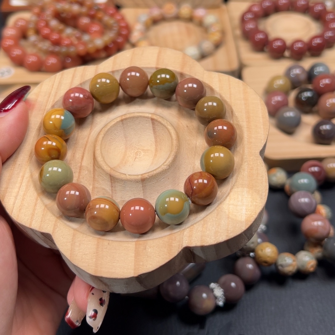 ****。石英质玉未镶嵌手链131