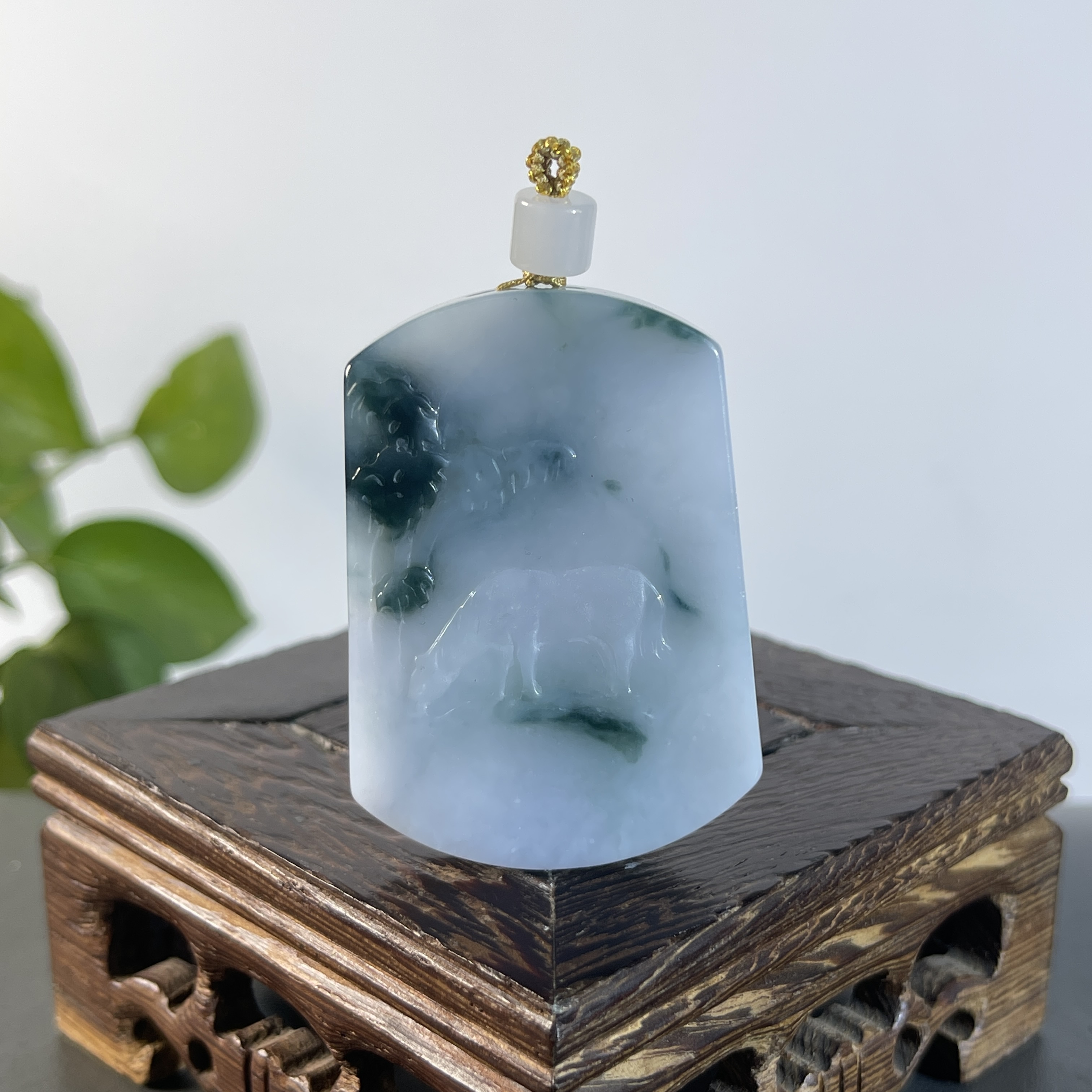 JXA02-138 天然缅甸A货翡翠 马到功成