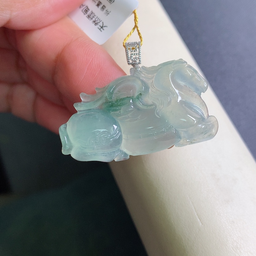 【闪购商品】翡翠颈饰18K金镶嵌马