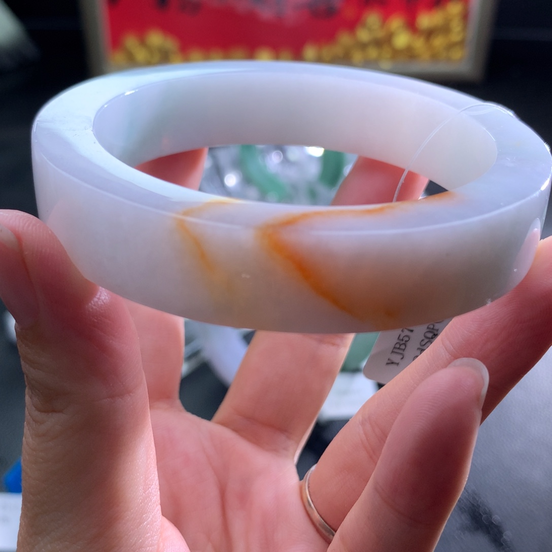 定制翡翠未镶嵌翡翠手镯