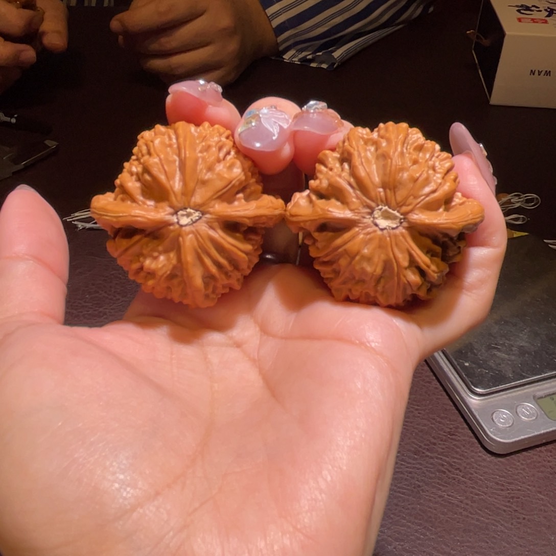 文玩核桃把件?**n42a金麒麟