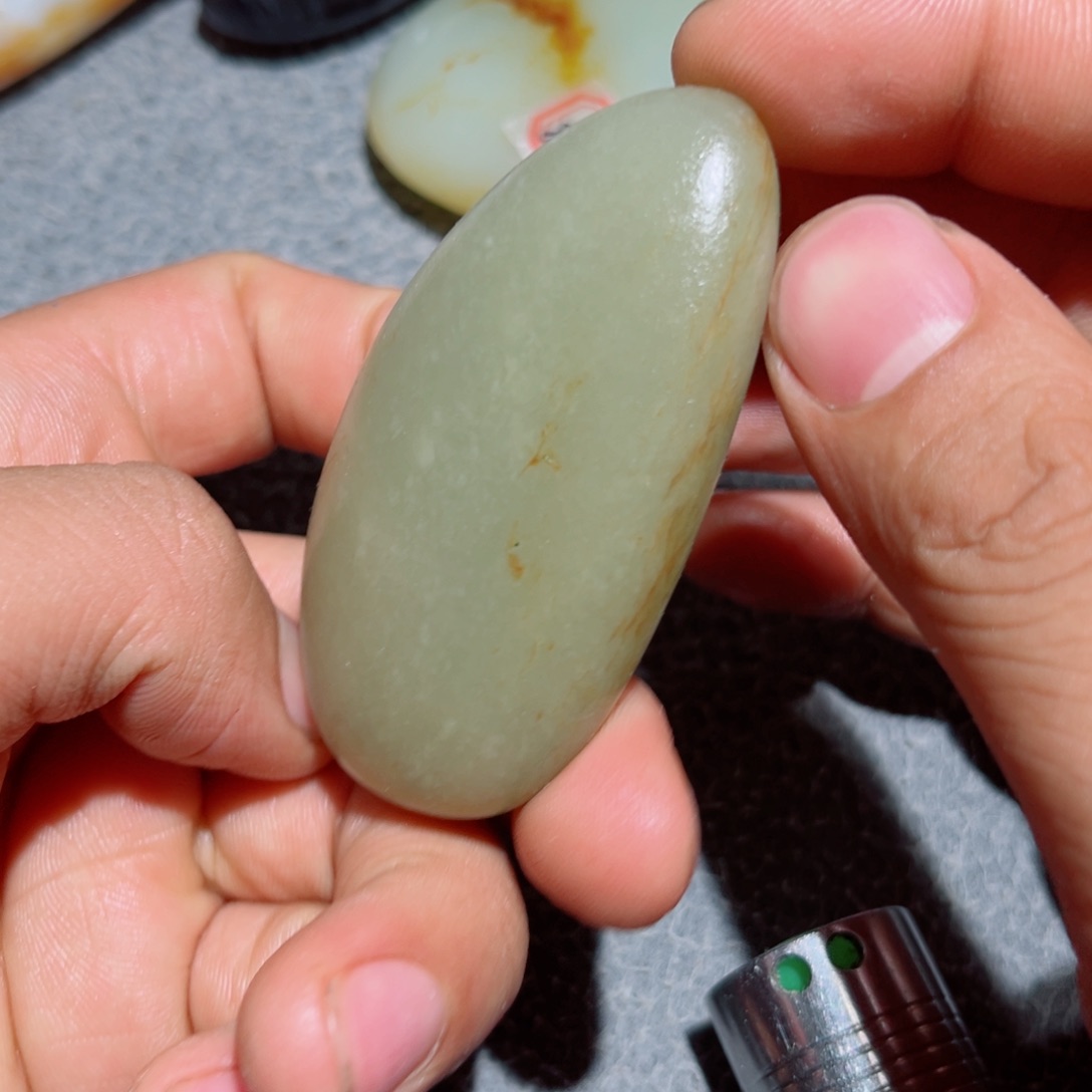 和田玉（糖玉）未镶嵌珠宝奇石
