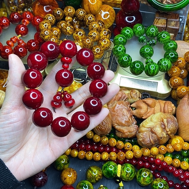 松木琥珀木文玩手串