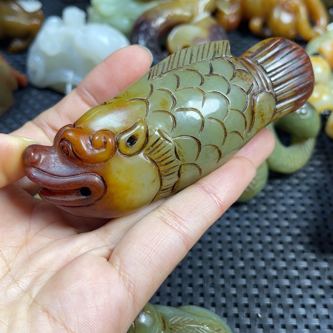 和田玉挂件未镶嵌中*