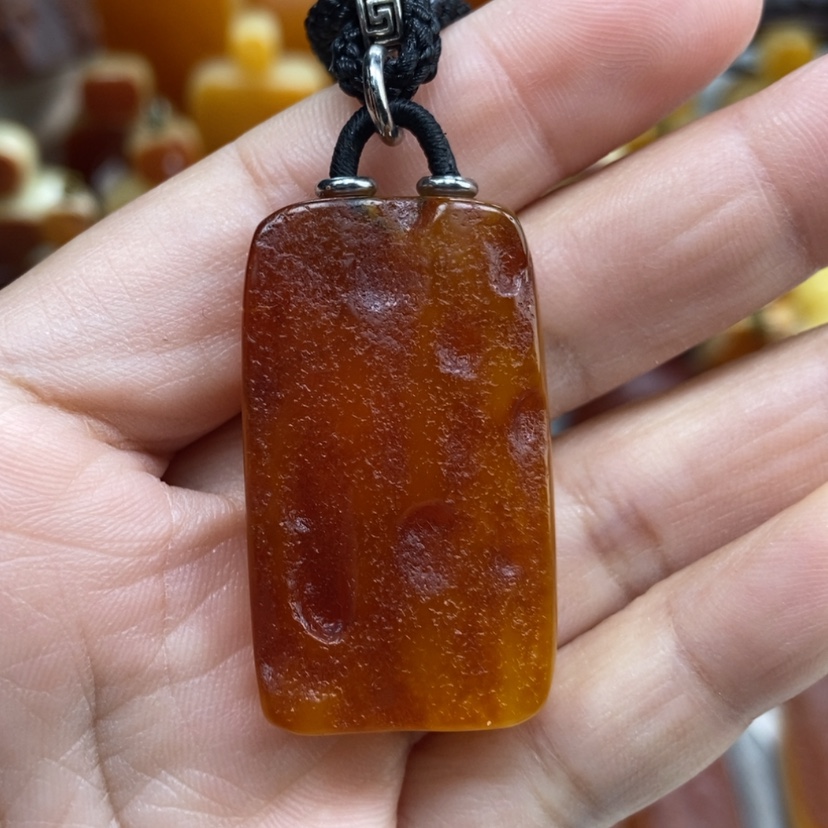 【闪购商品】琥珀颈饰未镶嵌