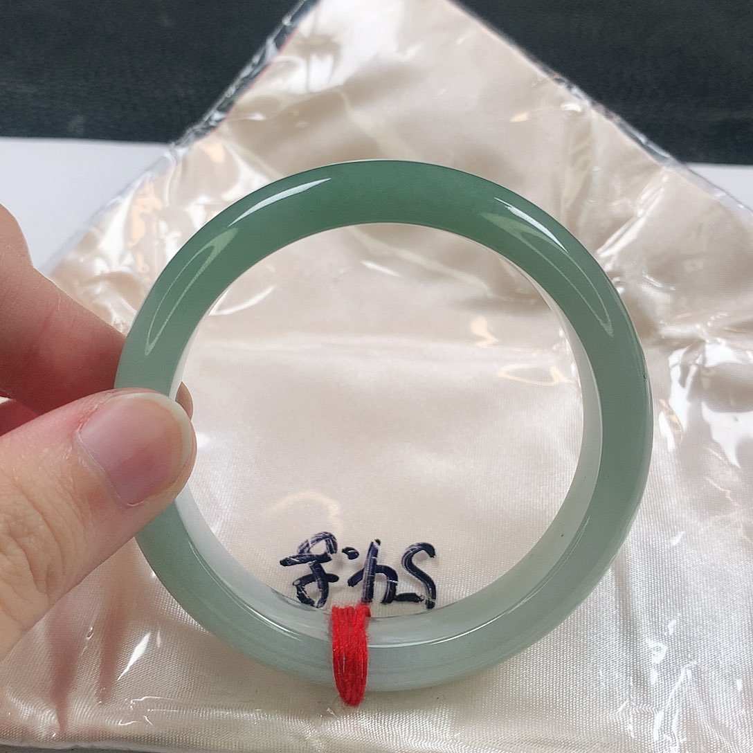 未镶嵌手镯翡翠369