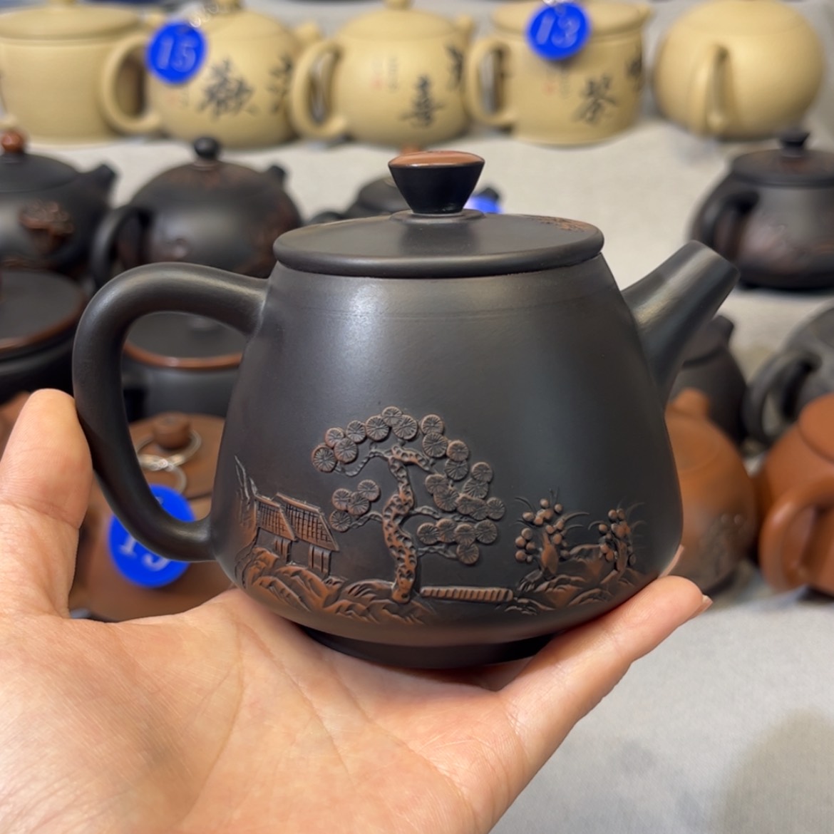 【闪购商品】红泥 微瑕 容量 240c c